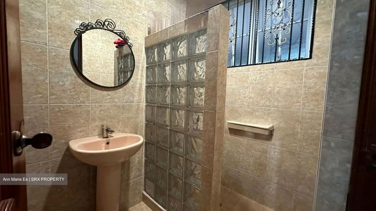 Sembawang Hills Estate (D20), Semi-Detached #529748371